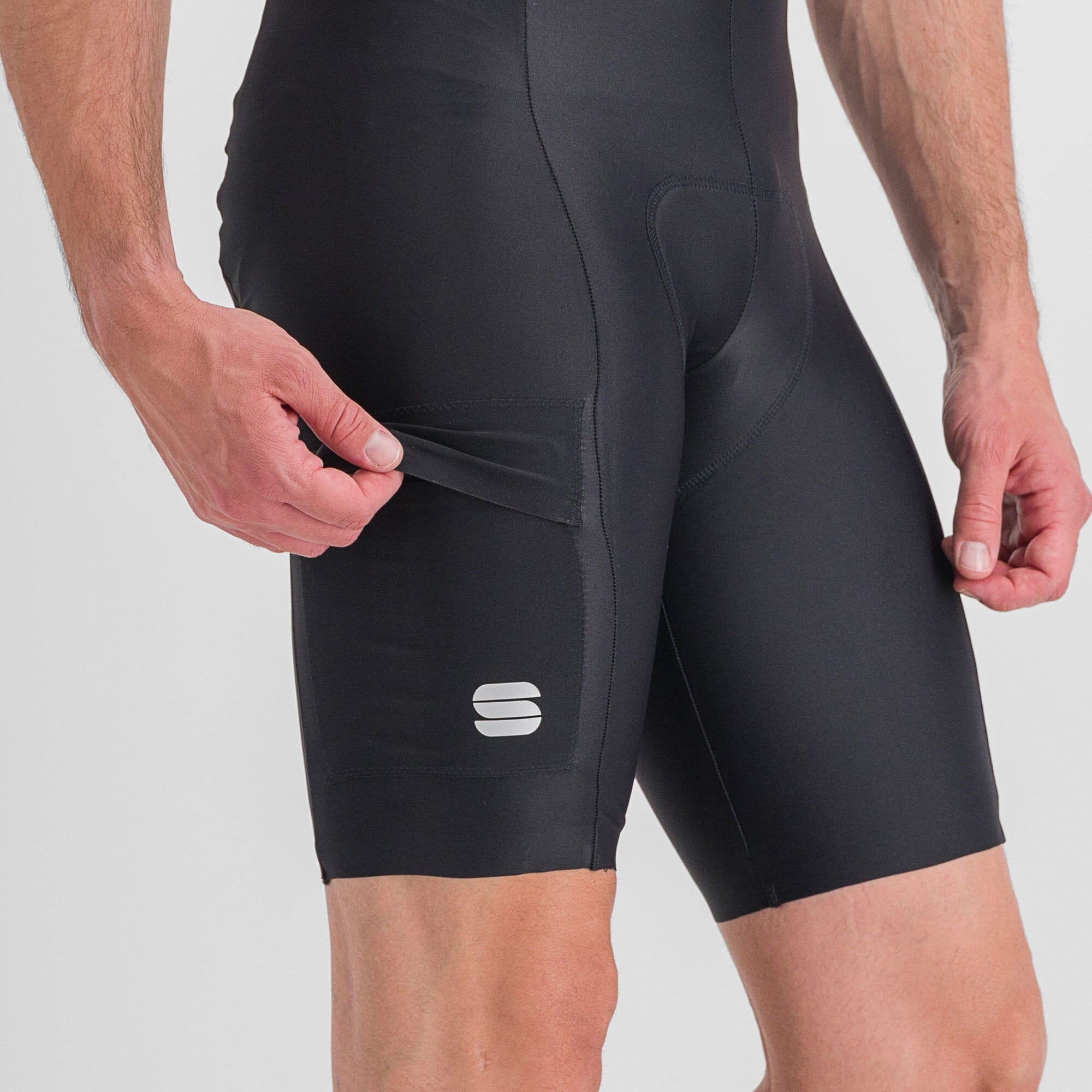 Sportful Giara Bib Shorts Skus: SF230040022 SF230040023 SF230040024 SF230040025 SF230040026 SF230040027   